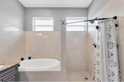 8930 N Newport Avenue, Tampa, FL 33604 - Photo 36