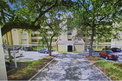 13626 Greenfield Drive #102, Tampa, FL 33618 - Photo 2