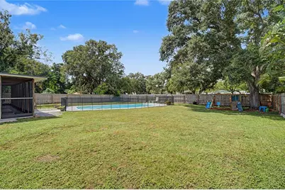 10246 N Valle Drive, Tampa, FL 33612 - Photo 36