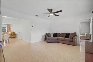 10246 N Valle Dr, Tampa, FL 33612 - Photo 20