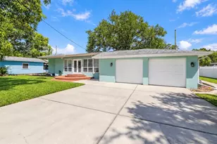 3022 1st St N, Saint Petersburg, FL 33704 - Photo 10