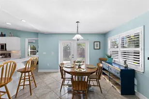 2287 Carolyn Dr, Dunedin, FL 34698 - Photo 10