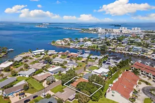2287 Carolyn Dr, Dunedin, FL 34698 - Photo 2