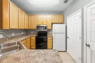 10209 Courtney Palms Blvd, Tampa, FL 33619 - Photo 4