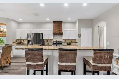 6422 Bridgecrest Drive, Lithia, FL 33547 - Photo 8