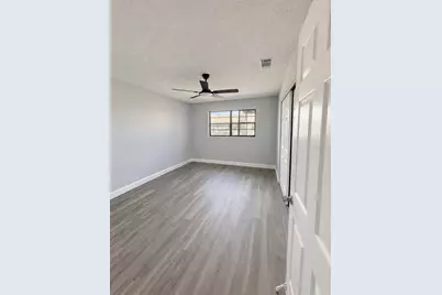 5925 Terrace Park Dr N #209, Saint Petersburg, FL 33709 - Photo 6