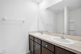10836 Trailing Vine Dr, Tampa, FL 33610 - Photo 18
