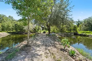 1329 W Oak Dr, Lakeland, FL 33810 - Photo 14