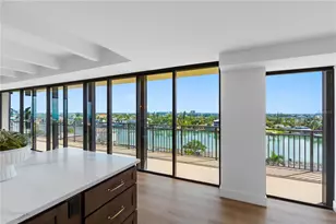 7600 Bayshore Dr, Treasure Island, FL 33706 - Photo 22
