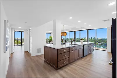 7600 Bayshore Drive #606, Treasure Island, FL 33706 - Photo 10