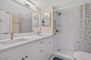 7300 Sunshine Skyway Ln S, Saint Petersburg, FL 33711 - Photo 20