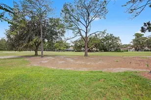 3909 Northampton Way, Tampa, FL 33618 - Photo 36