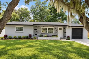 6220 Maplewood Dr, New Port Richey, FL 34653 - Photo 1