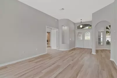 1630 Littlebrook Lane, Wesley Chapel, FL 33543 - Photo 10