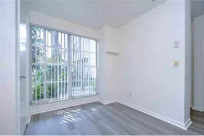 13937 Fletchers Mill Drive, Tampa, FL 33613 - Photo 8