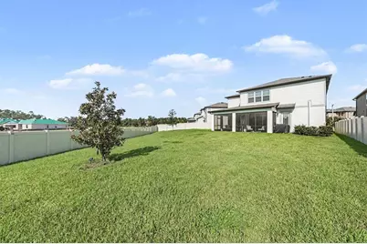 2648 Sunny Pebble Loop, Zephyrhills, FL 33540 - Photo 32