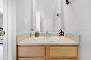 5236 Sunridge Palms Dr, Tampa, FL 33617 - Photo 12