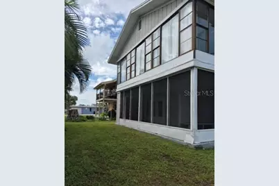 17603 1st Street E, Saint Petersburg, FL 33708 - Photo 6