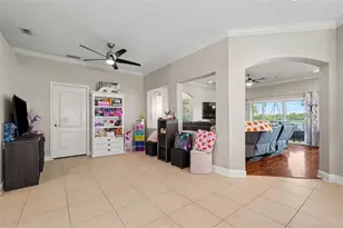 903 Parker Den Dr, Ruskin, FL 33570 - Photo 8