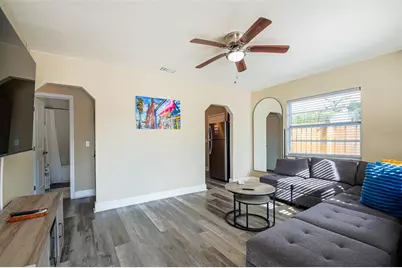 3812 N 54th Street, Tampa, FL 33619 - Photo 6