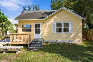 3939 45th Ave N, Saint Petersburg, FL 33714 - Photo 1
