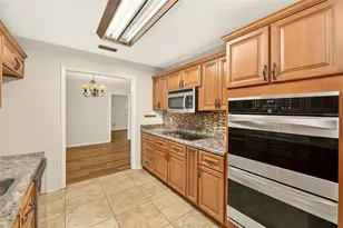 303 St Augustine Ave, Temple Terrace, FL 33617 - Photo 18