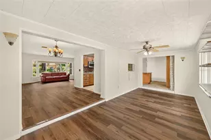 303 St Augustine Ave, Temple Terrace, FL 33617 - Photo 22