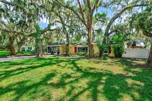 303 St Augustine Ave, Temple Terrace, FL 33617 - Photo 2
