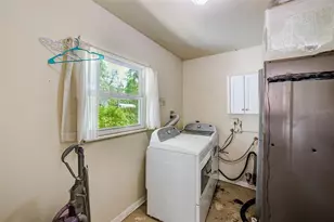 303 St Augustine Ave, Temple Terrace, FL 33617 - Photo 34