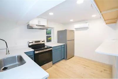 535 14th Avenue S #4, Saint Petersburg, FL 33701 - Photo 2