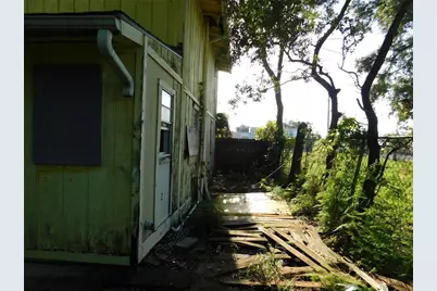 911 12th Avenue W, Bradenton, FL 34205 - Photo 2