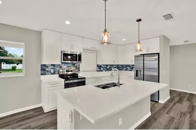 7505 W Henry Avenue, Tampa, FL 33615 - Photo 8