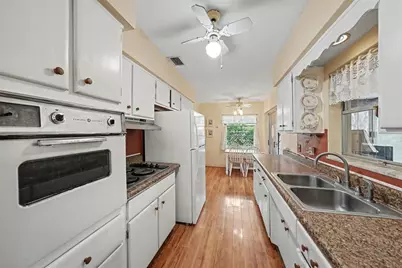 2400 Indigo Dr, Clearwater, FL 33763 - Photo 2
