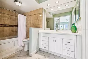 101 Benjamin Franklin Dr, Sarasota, FL 34236 - Photo 38
