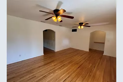 495 24th Avenue N, Saint Petersburg, FL 33704 - Photo 6