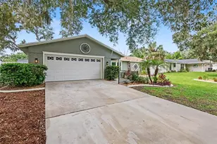1308 Oakcrest Dr, Brandon, FL 33510 - Photo 12