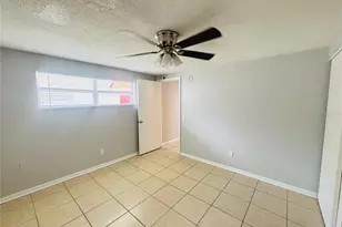 1309 Morris Park, Tampa, FL 33612 - Photo 10