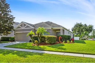 33728 Honeywood Avenue, Wesley Chapel, FL 33545 - Photo 2