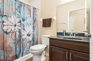 33728 Honeywood Ave, Wesley Chapel, FL 33545 - Photo 14