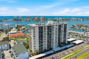 400 Island Way, Clearwater Beach, FL 33767 - Photo 1