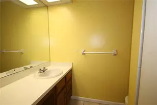 2084 Sunset Grove Ln, Clearwater, FL 33765 - Photo 16