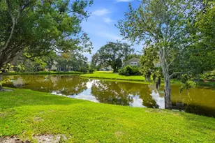 9020 Lake Pl Ln, Tampa, FL 33634 - Photo 32