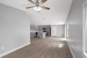 1713 Carnegie Cir, Tampa, FL 33619 - Photo 20