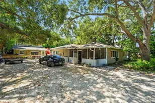 3022 Dartmouth Ave N, Saint Petersburg, FL 33713 - Photo 1
