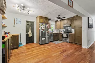 3022 Dartmouth Ave N, Saint Petersburg, FL 33713 - Photo 10