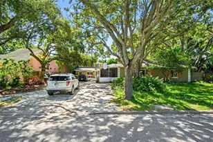 3022 Dartmouth Ave N, Saint Petersburg, FL 33713 - Photo 6