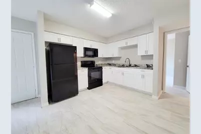[Address not provided], Tampa, FL 33612 - Photo 10