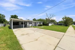 8326 Endive Ave, Tampa, FL 33619 - Photo 4