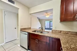 1428 Highland Ridge Cir, Brandon, FL 33510 - Photo 10
