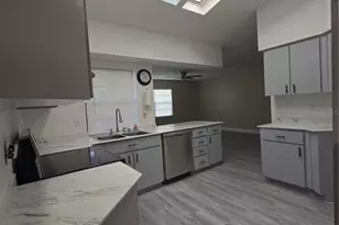8211 Matthew Dr, New Port Richey, FL 34653 - Photo 16